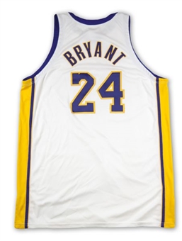2006-2007 Kobe Bryant Game Used Sunday Alternate Home Lakers Jersey (DC Sports)